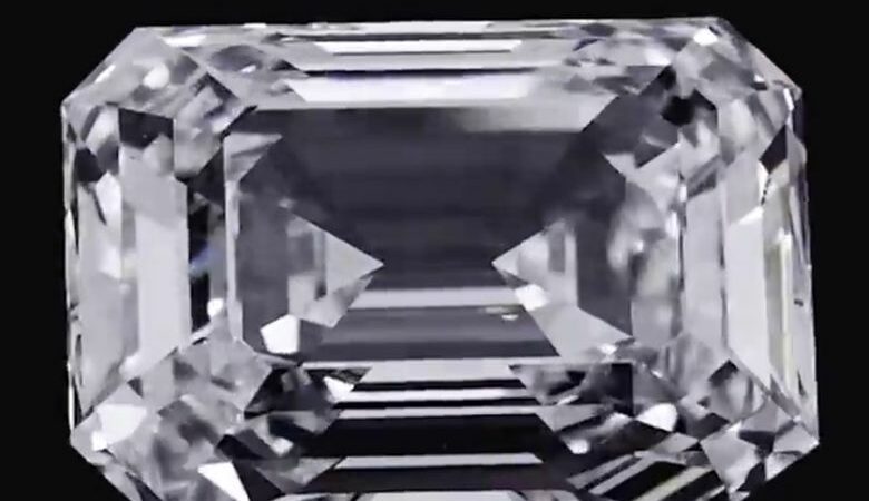 Στο… σφυρί διαμάντι αξίας 16 εκατ. ευρώ σε δημοπρασία στη Γενεύη – Δείτε το βίντεο