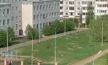 Βίντεο – σοκ από το Καζάν: Μαθητές πηδούν από παράθυρα για να σωθούν από τους πυροβολισμούς και σκοτώνονται