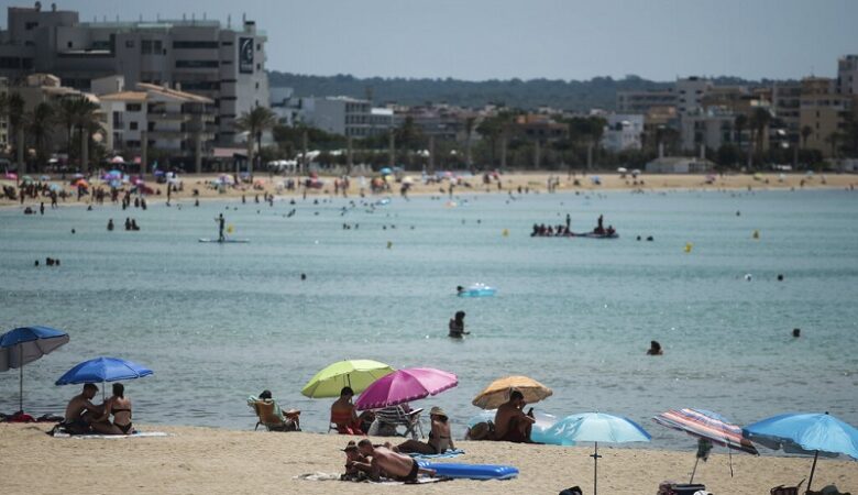 Η Ισπανία αναμένει 45 εκατομμύρια τουρίστες φέτος