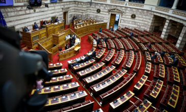 Εργασιακό νομοσχέδιο: Δείτε ζωντανά την μάχη των αρχηγών στη Βουλή