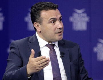 Βόρεια Μακεδονία: Την άλλη εβδομάδα παραιτείται ο Ζάεφ από πρωθυπουργός της χώρας