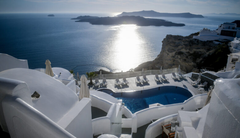 Χρυσό βραβείο για τα ελληνικά νησιά από το περιοδικό Wanderlust