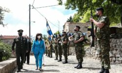 Στις εκδηλώσεις για τους νεκρούς της Σφαγής της Χίου η Κατερίνα Σακελλαροπούλου