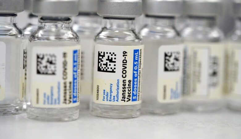 Κορονοϊός: Η Johnson & Johnson θα παραδώσει τα μισά από τα συμφωνημένα εμβόλια στην ΕΕ