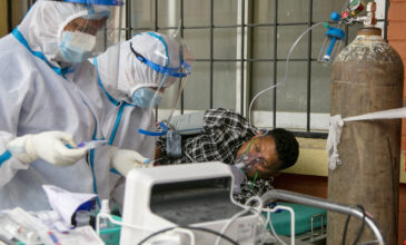 Ινδία: 1.000 γιατροί και νοσηλευτές έχουν πεθάνει από κορονοϊό