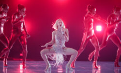 Eurovision 2021: Η καυτή εμφάνιση της Έλενας Τσαγκρινού – Δείτε φωτογραφίες και βίντεο