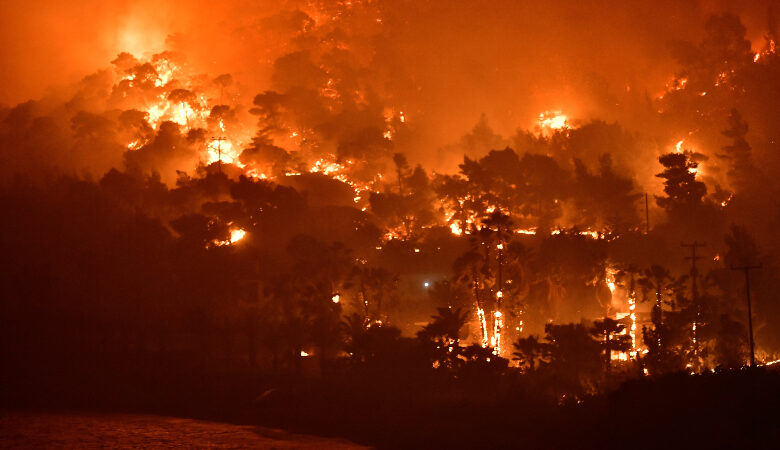 Φωτιά στα Γεράνεια Όρη: Η πιο καταστροφική δασική της τελευταίας δεκαετίας, έκαψε 52.000 στρέμματα