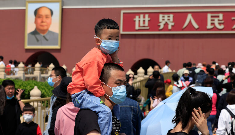 Έκανε «στροφή» η Κίνα: Κάθε ζευγάρι θα μπορεί να αποκτά έως τρία παιδιά
