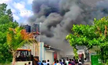 Πολύνεκρη τραγωδία από πυρκαγιά σε εργοστάσιο χημικών στην Ινδία