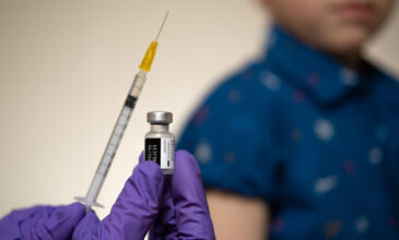 «Ναι» από τον EMA στον εμβολιασμό παιδιών 5-11 ετών με το σκεύασμα της Pfizer
