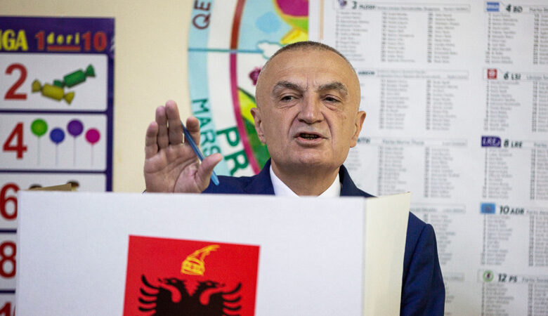Πολιτική ρήξη στην Αλβανία: Την αποπομπή του προέδρου αποφάσισε η Βουλή