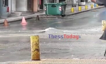 Άνοιξε δρόμος λόγω της ισχυρής καταιγίδας στο κέντρο της Θεσσαλονίκης