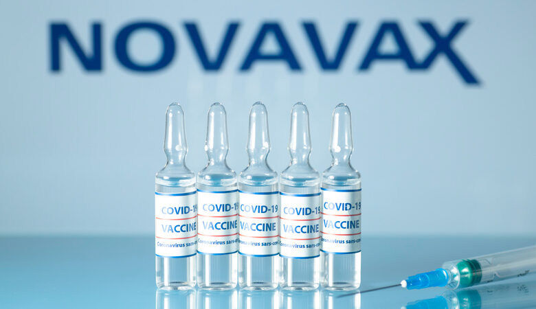 Εμβόλια κορονοϊού: Έδωσαν χέρια ΕΕ και Novavax για την προμήθεια έως και 200 εκατ. δόσεων