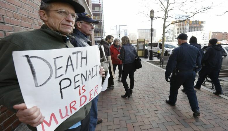 Ο Μπάιντεν πιέζει για επαναφορά της θανατικής ποινής στον βομβιστή της Βοστόνης