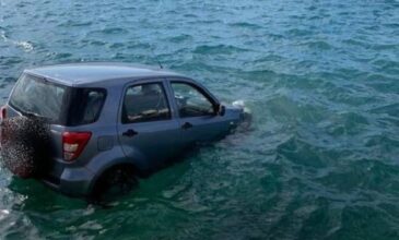 Πανικό προκάλεσε πτώση αυτοκινήτου στο λιμάνι της Νάξου