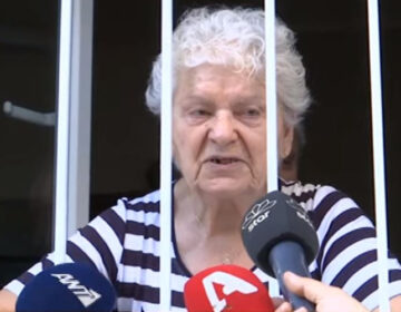 Survivor: Γιατί η γιαγιά της Μαριαλένας θέλει να… δείρει τον Τριαντάφυλλο