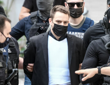 Δολοφονία Καρολάιν: Στο εδώλιο του Εφετείου ο Μπάμπης Αναγνωστόπουλος – Αναβιώνει η συγκλονιστική υπόθεση