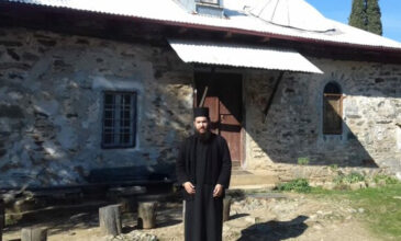 Αυτός είναι ο ιερέας που επιτέθηκε με βιτριόλι στη Μονή Πετράκη – Η δικαιολογία του 37χρονου δράστη