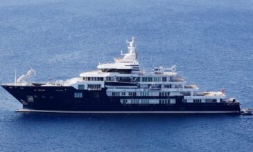 Bloomberg: Γέμισαν με superyachts πλουσίων οι ελληνικές θάλασσες