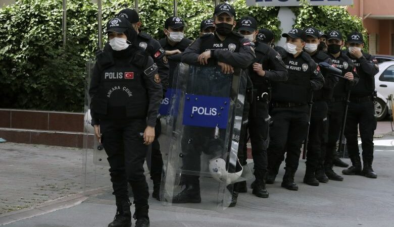 Διαδηλώσεις στην Τουρκία μετά τη βίαιη σύλληψη φωτορεπόρτερ του AFP