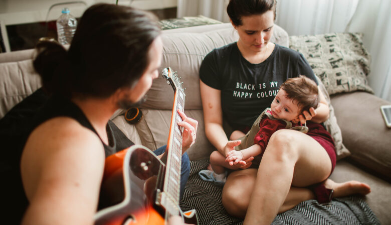Τι συμβαίνει στα παιδιά που άκουγαν μουσική στη βρεφική ηλικία