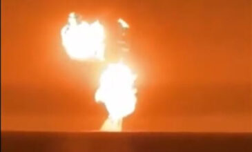Έκρηξη ηφαιστείου λάσπης στην Κασπία Θάλασσα – Εντωπσιακό βίντεο με στήλη φωτιάς