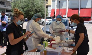Κορονοϊός: Πρόβλεψη Σαρηγιάννη για 2.600 κρούσματα την ημέρα στα τέλη Ιουλίου