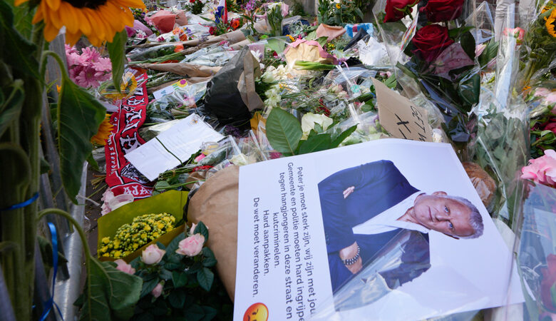 Διεθνής ανησυχία για την απόπειρα δολοφονίας του Ολλανδού δημοσιογράφου Πίτερ ντε Βρις