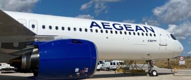 Mε αεροσκάφη της AEGEAN και της Olympic Air θα ταξιδέψει το Άγιο Φως σε όλη την Ελλάδα