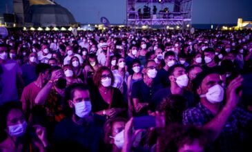 Κορονοϊός: Κλείνουν τα νυχτερινά κέντρα σε Καταλονία και Ολλανδία