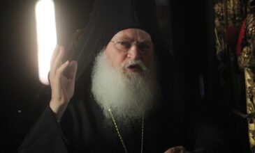Κορονοϊός: Αποσωληνώθηκε ο ηγούμενος της Μονής Βατοπεδίου Εφραίμ