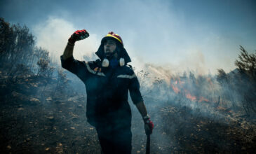 Λασίθι: Σε ύφεση η φωτιά – Μάχη κόντρα στις αναζωπυρώσεις
