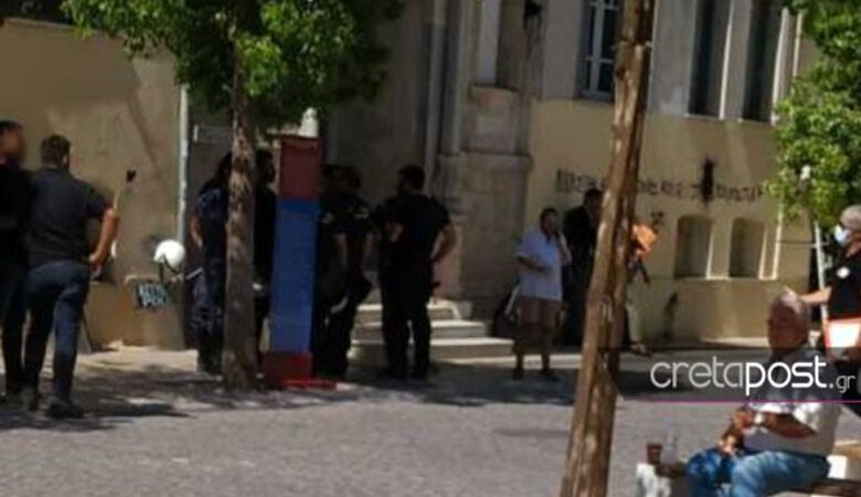 Προφυλακίστηκαν οι δύο για την αιματηρή επίθεση σε ταβέρνα στο Ηράκλειο