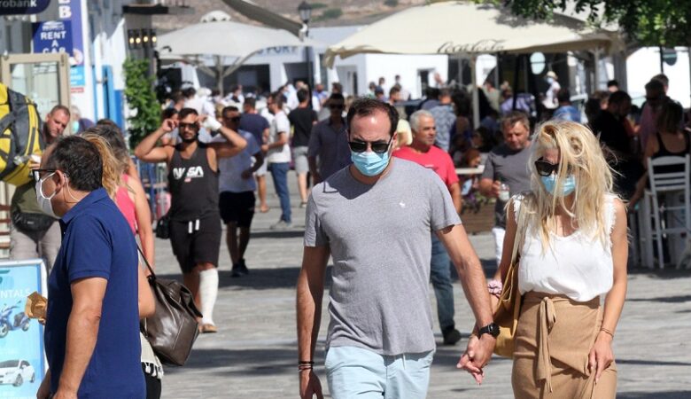 Βατόπουλος: Ο ιός ήρθε για να μείνει – Θα φοράμε αρκετά χρόνια μάσκα και θα έχουμε μέτρα