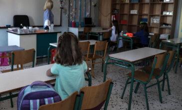 Σχολεία: «Αν υπάρξει μετάδοση θα κλείσουν» – «Καμπανάκι» για τη μετάλλαξη Δέλτα