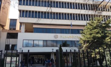 Κορονοϊός: Καθολικό εμβολιασμό της πανεπιστημιακής κοινότητας ζητά η Σύγκλητος του ΠΑΜΑΚ