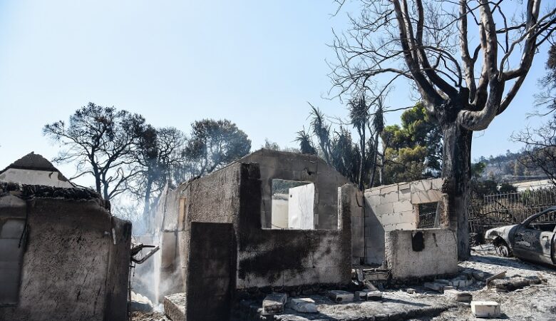 Αυτοψίες σε πυρόπληκτα κτήρια: Ακατάλληλες έχουν κριθεί 730 κατοικίες και 63 επιχειρήσεις
