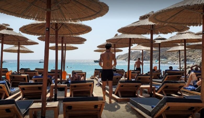 Μύκονος: «Λουκέτο» 48 ωρών έβαλε η ΑΑΔΕ σε γνωστό beach restaurant
