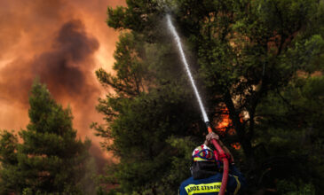 Το Ισραήλ αποστέλλει στην Ελλάδα ομάδα πυροσβεστών