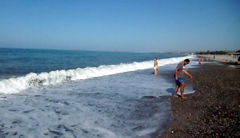 Η διάβρωση των ακτών απειλεί το παραλιακό μέτωπο των Χανίων