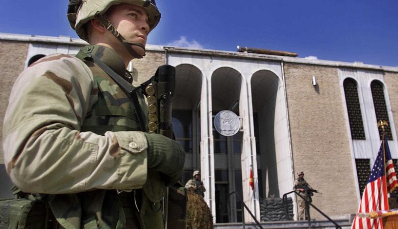 Να εγκαταλείψουν το Αφγανιστάν καλεί τους Αμερικανούς η πρεσβεία στην Καμπούλ