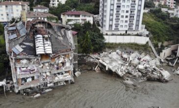 Θρήνος και χάος στην Τουρκία από τις πλημμύρες