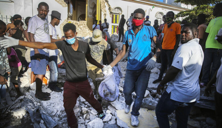 Σεισμός στην Αϊτή: Ισχυρός μετασεισμός ταρακούνησε κτίρια στη Λε Καγιέ