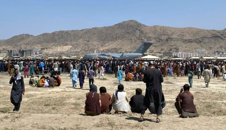 Χάος στο Αφγανιστάν: Επτά νεκροί στο αεροδρόμιο της Καμπούλ