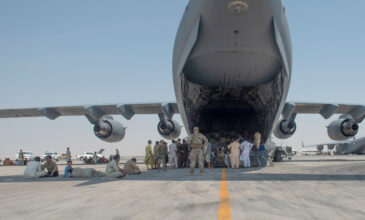 ΗΠΑ: Και εμπορικά αεροσκάφη για τη μεταφορά ανθρώπων που έφυγαν από το Αφγανιστάν