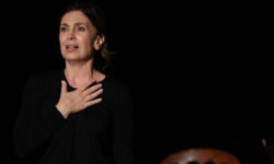 Κατερίνα Διδασκάλου: Θετική στον κορονοϊό η ηθοποιός – Ανέβασε υψηλό πυρετό