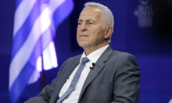 Αποστολάκης: Εξαιρετικά ανησυχητική η δήλωση Μητσοτάκη για «κενά» στις αμυντικές ικανότητες