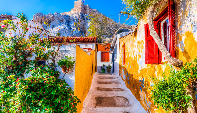 Αναφιώτικα: Τα 5 πράγματα που δεν ξέρατε για την ιστορική γειτονιά της Αθήνας