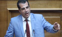 Βουλή: Τι δήλωσε ο Θάνος Πλεύρης για τις προσλήψεις στο ΕΣΥ