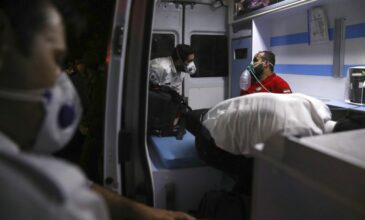 «Φόρος» αίματος στην άσφαλτο: Εννέα νεκροί από σύγκρουση λεωφορείου με φορτηγό στο Ιράν